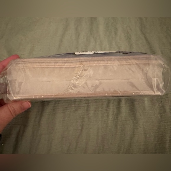 Bebe NWT Jacari Crossbody Iridescent Mauve Pink with Gold Chain and Charms - Picture 6 of 7